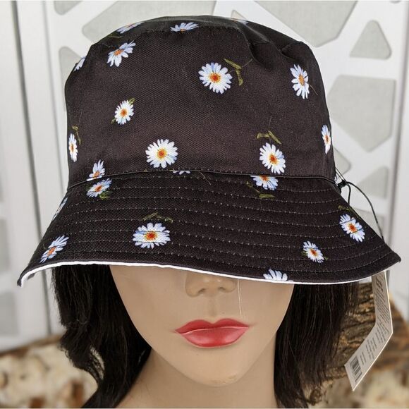 NWT - Alice + Olivia's Ao X Fabfitfun Reversible Bucket Hat In Daisy Print - Picture 3 of 15